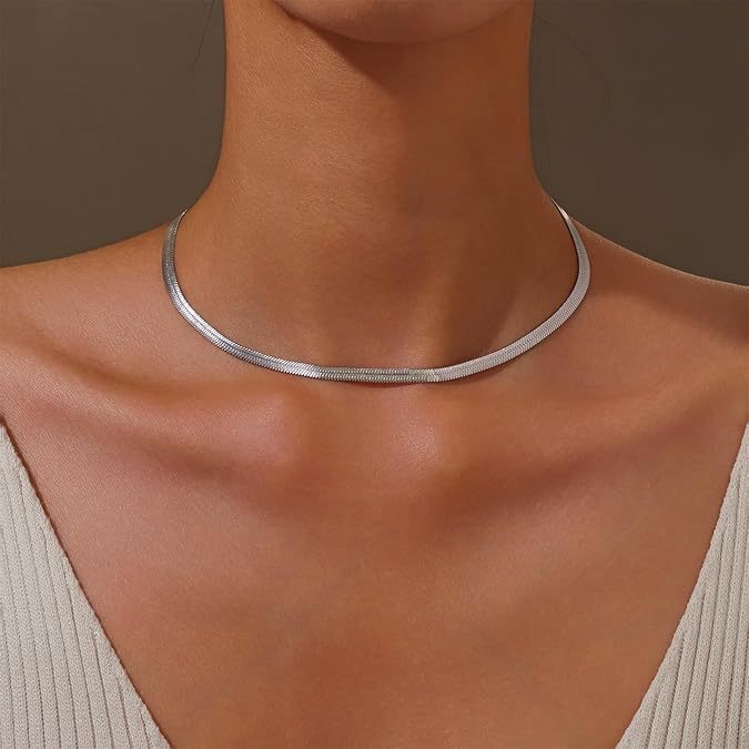 Amazon TK Hot-Selling OT Buckle Square Cross Necklace for Women Copper Plated 14K Gold Paperclip Necklace Yiwu In Stock