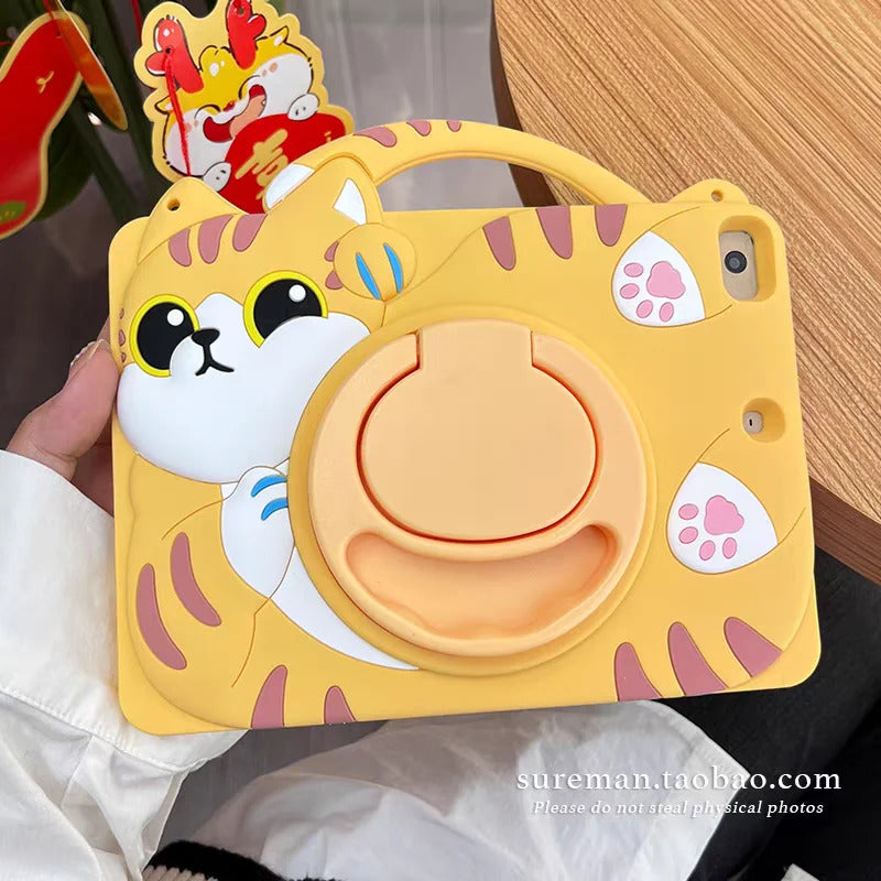 Cartoon Lucky Cat Silicone Case For Samsung Galaxy Tab A9 A7 Lite 8.7 S6 Lite 10.4 A8 X200 X205 Slot 360° Rotating Stand Cover
