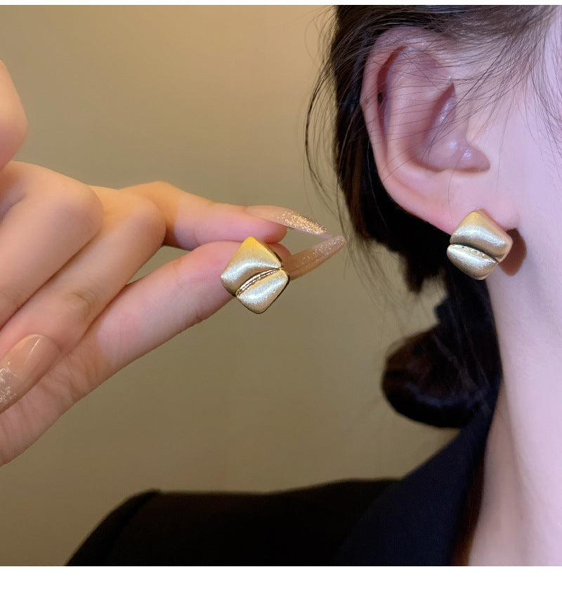 925 Silver Needle Hong Kong Style Retro Metal Earrings Women's High-Grade Geometric Simple Bracelet Ear Clip All-Match Exaggerated Commuter Earrings