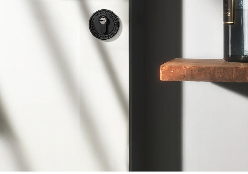 Black French interior bedroom handle lock, household wooden door lock, bathroom and room split lock