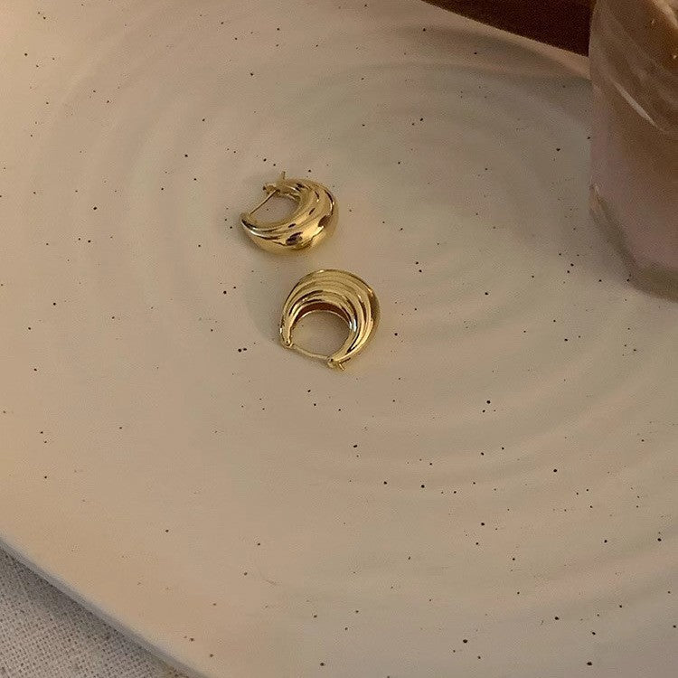 One Cold Style Simple Metal Earrings Retro High Fashion Style Texture Round Earrings