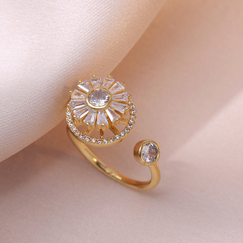 Rotating Ring for Women with Micro Paved Zircon, Elegant and Minimalist Style, Versatile Full Diamond Round Clover Ring Jewelry