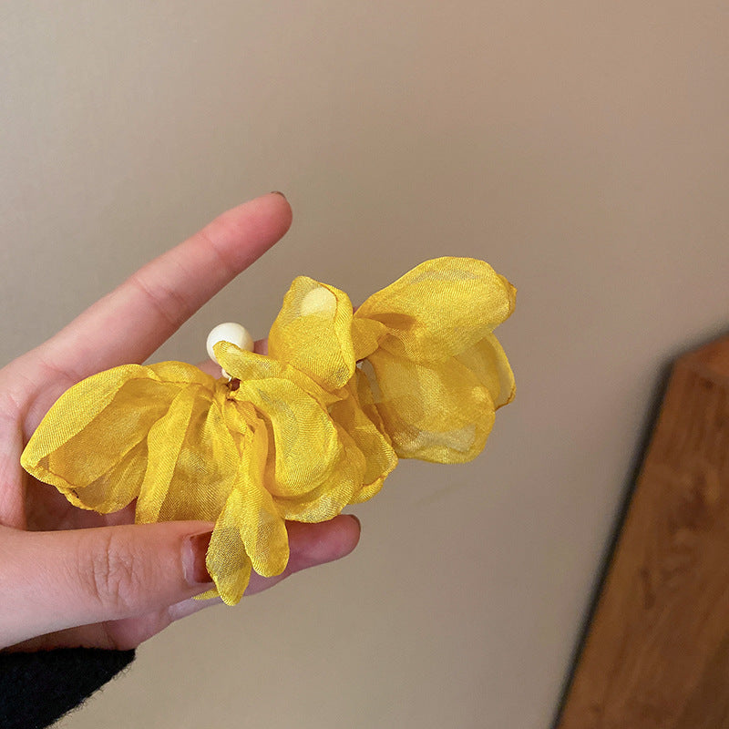 Yellow Series Fresh Fashion Versatile Flower Butterfly Earrings Simple Geometric Hoop Student Temperament Earrings for Women