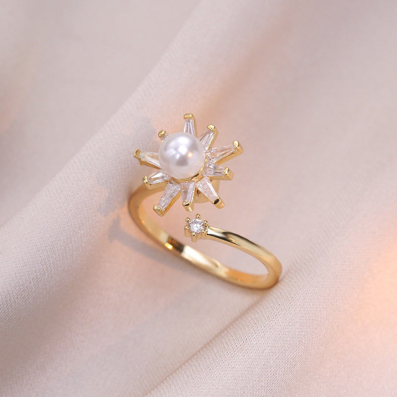 Rotating Ring for Women with Micro Paved Zircon, Elegant and Minimalist Style, Versatile Full Diamond Round Clover Ring Jewelry