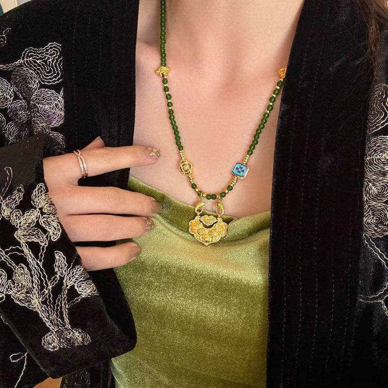 New Chinese Style Original Ancient Gold Sand Gold Koi Peace and Prosperity Lock Pendant Pearl Shell Necklace for Women New Simple Personality