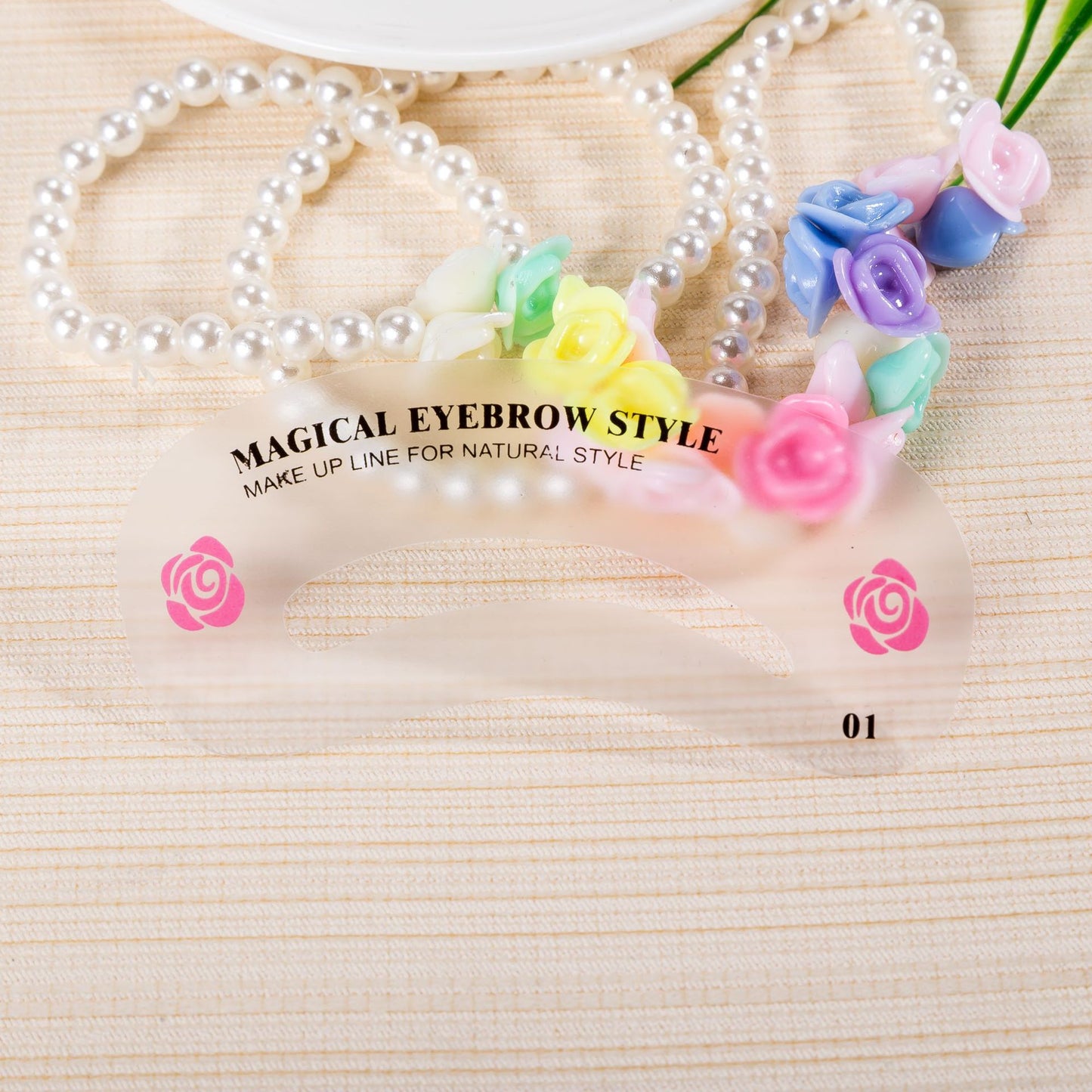 Cross-Border Hot Sale Novice Eyebrow Trimmer 24 Models Suit Eyebrow Stencil Eyebrow Stencil Beauty Tools Wholesale