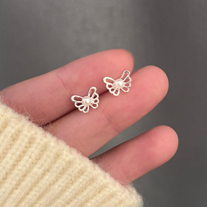 925 Silver Needle Love Butterfly Gravel Fashionable and Versatile Earrings Niche Unique Design Pearl Flower Earrings Earrings