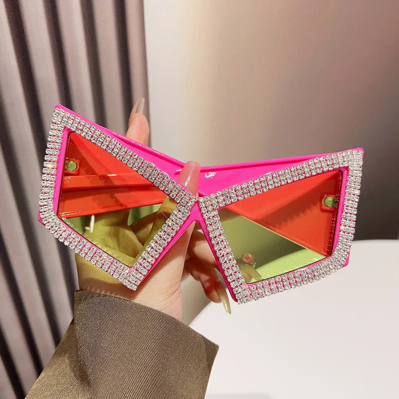 Vintage Super Big Full Crystal Cat Eye Sunglasses Women New Fashion Rhinestones Shiny Sun Glasses Ladies Oversized Bow Shades