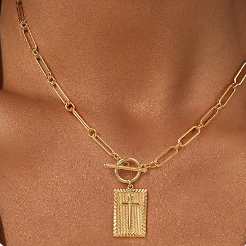 Amazon TK Hot-Selling OT Buckle Square Cross Necklace for Women Copper Plated 14K Gold Paperclip Necklace Yiwu In Stock