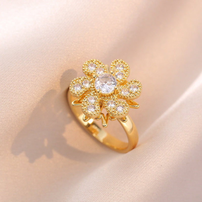 Rotating Ring for Women with Micro Paved Zircon, Elegant and Minimalist Style, Versatile Full Diamond Round Clover Ring Jewelry