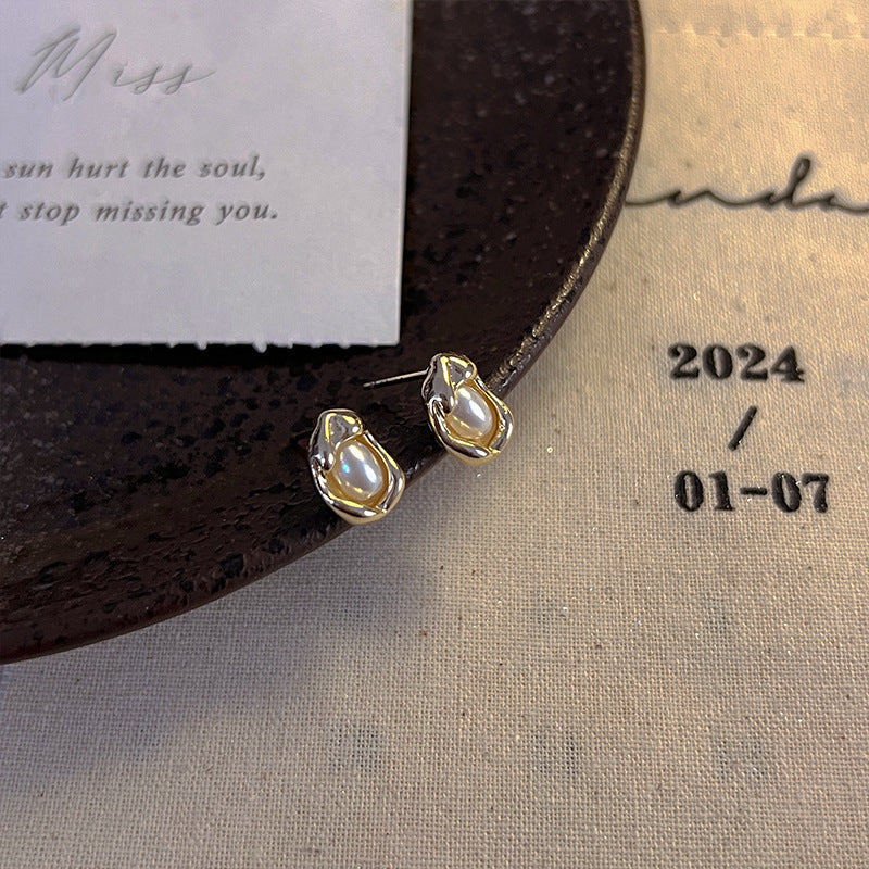 925 Silver Needle Love Butterfly Gravel Fashionable and Versatile Earrings Niche Unique Design Pearl Flower Earrings Earrings