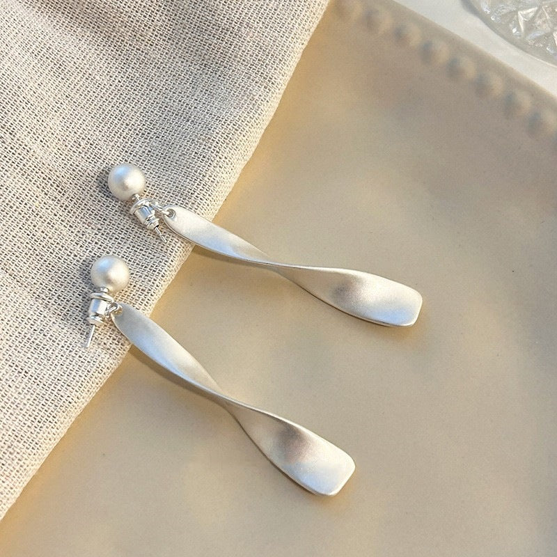Geometric Ribbon Back Hanging Earrings for Women Simple Elegant Two-Way Wear Round Bead S925 Silver Plated Needle Earrings Versatile Ear Jewelry