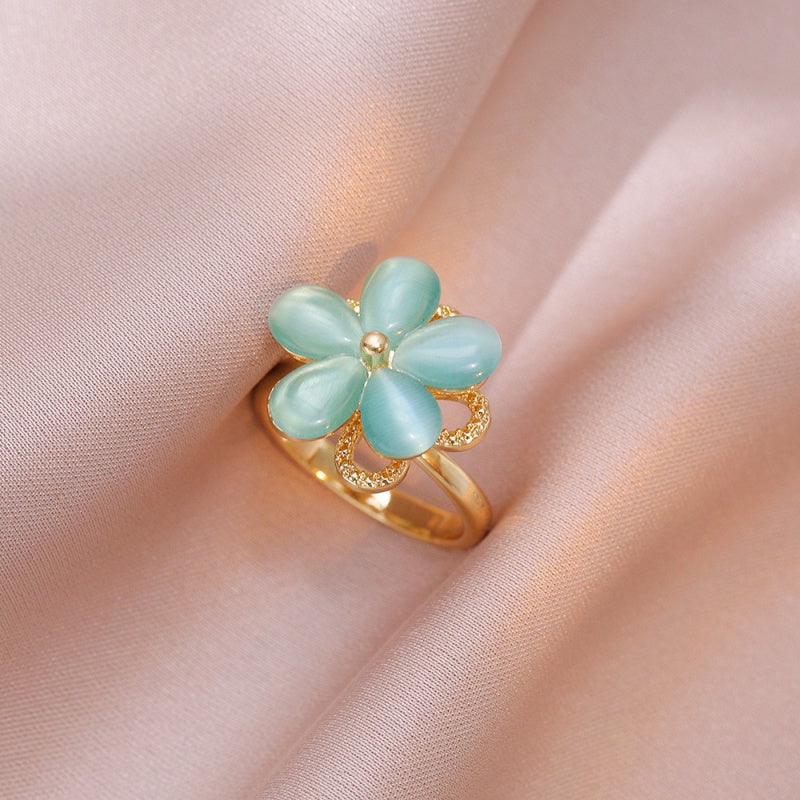 Rotating Ring for Women with Micro Paved Zircon, Elegant and Minimalist Style, Versatile Full Diamond Round Clover Ring Jewelry