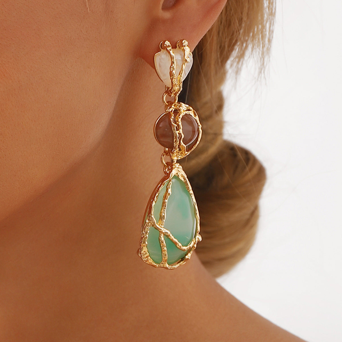 E12870 European and American Style Personality Acrylic Alloy Mesh Drop Earrings ZA Light Luxury High-end Water Drop Geometric Earrings