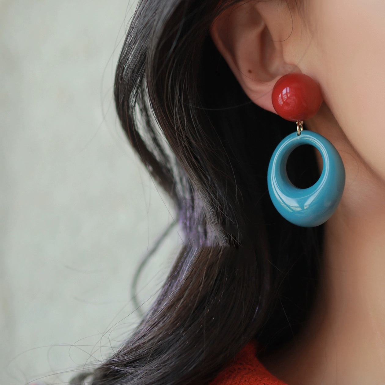 Retro 80 Hong Kong style atmosphere circle color contrast earrings exaggerated personality mosquito incense plate ear clip without ear hole