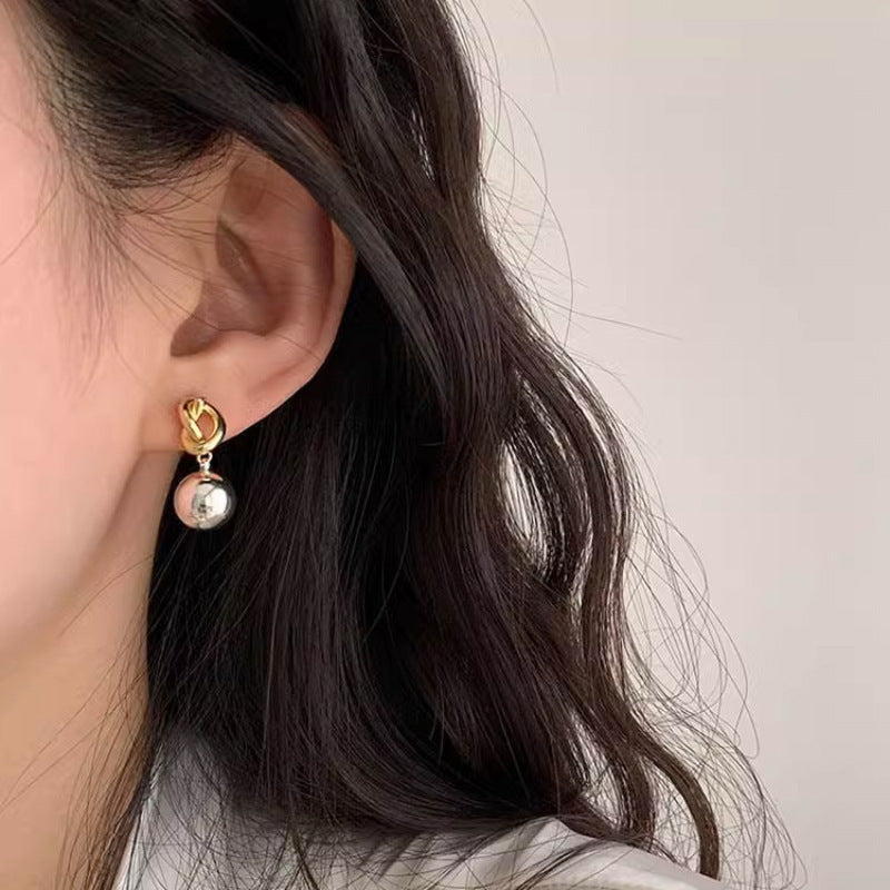 Niche S925 Sterling Silver Needle Elegant High-End Earrings for Women, Color-Block Knot Rope Round Ball Studs, Fashionable Minimalist Style, Light Luxury