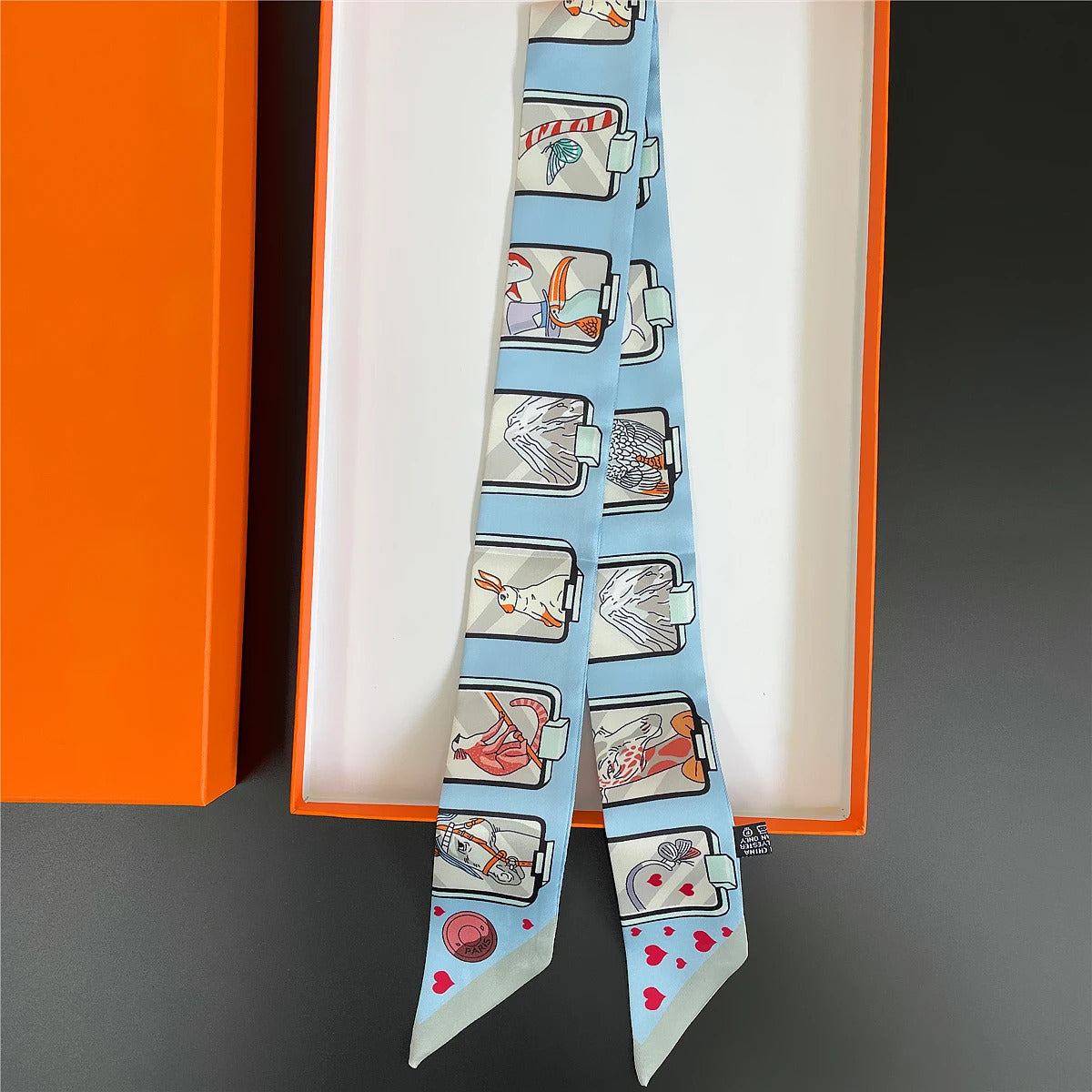 Brand Design Twill 100% Silk Scarf Luxury Fashion Scarf Women Foulard Skinny Bag Scarves New Hot Neckerchief Hair Headband