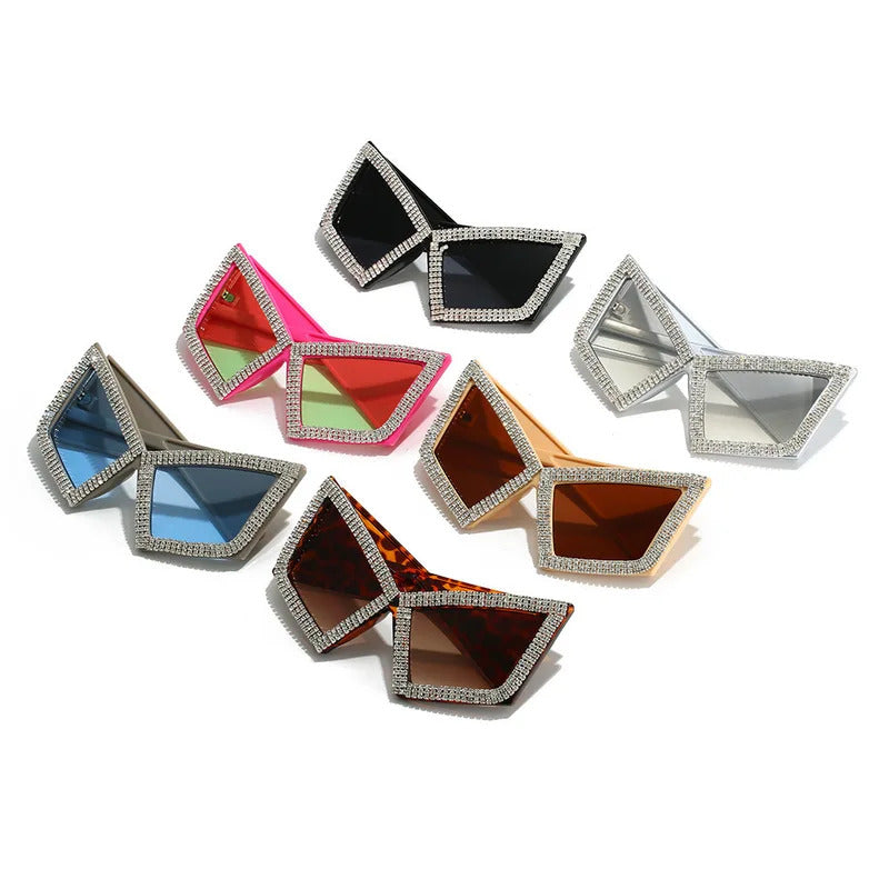 Vintage Super Big Full Crystal Cat Eye Sunglasses Women New Fashion Rhinestones Shiny Sun Glasses Ladies Oversized Bow Shades