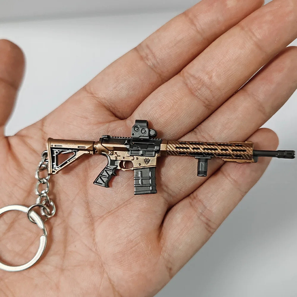 9cm Arena Breakout Gun Keychains Mini M110 Rifle Model Alloy Small Gun Toy Games Weapon Keychain Pendant Game Peripherals Gifts