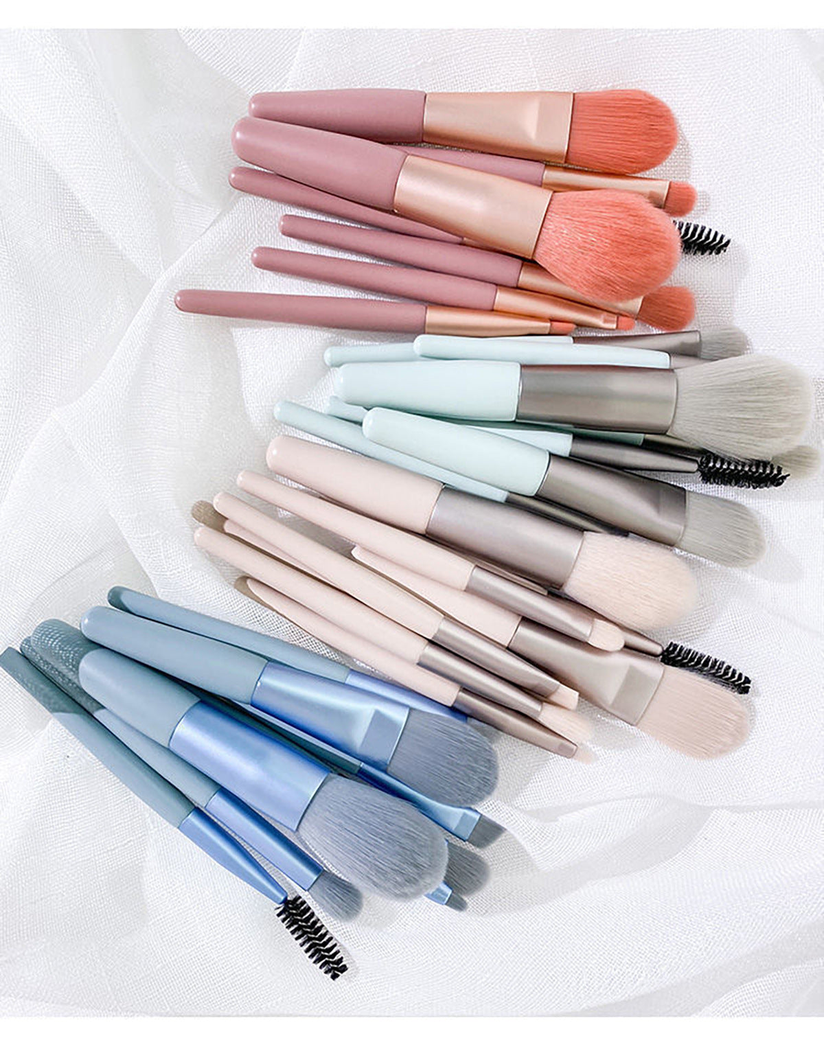 Makeup Brush Full Set of 8 Beginner Travel Brushes Eye Shadow Brush Blush Brush Convenient Full Set of Makeup Tools Brushes