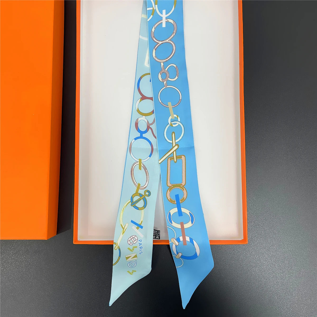 2024 Brand Design Leopard Twill Silk Scarf Luxury Scarf Women Foulard Skinny Bag Scarves Neckerchief Fashion Hair Headband