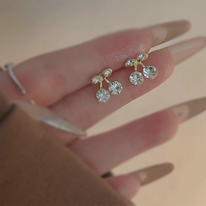 925 Silver Needle Love Butterfly Gravel Fashionable and Versatile Earrings Niche Unique Design Pearl Flower Earrings Earrings