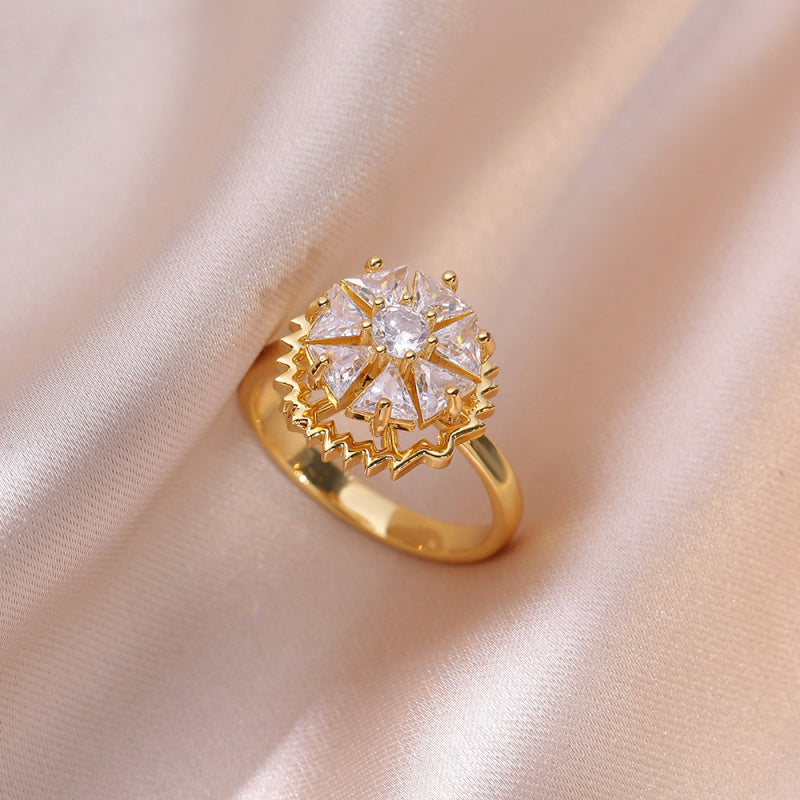 Rotating Ring for Women with Micro Paved Zircon, Elegant and Minimalist Style, Versatile Full Diamond Round Clover Ring Jewelry