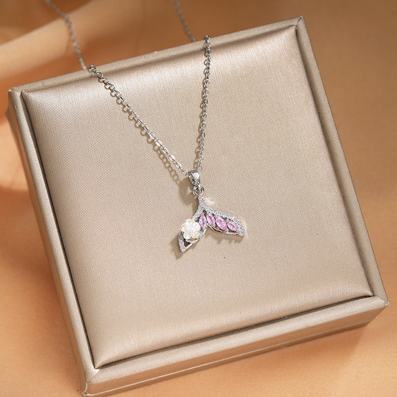 Elegant Inlaid Zircon Exquisite Titanium Steel Necklace for Women Fashionable Versatile Internet Celebrity Collarbone Chain Niche Light Luxury Jewelry