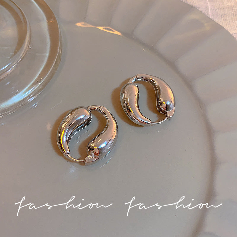 925 Silver Needle Hong Kong Style Retro Metal Earrings Women's High-Grade Geometric Simple Bracelet Ear Clip All-Match Exaggerated Commuter Earrings