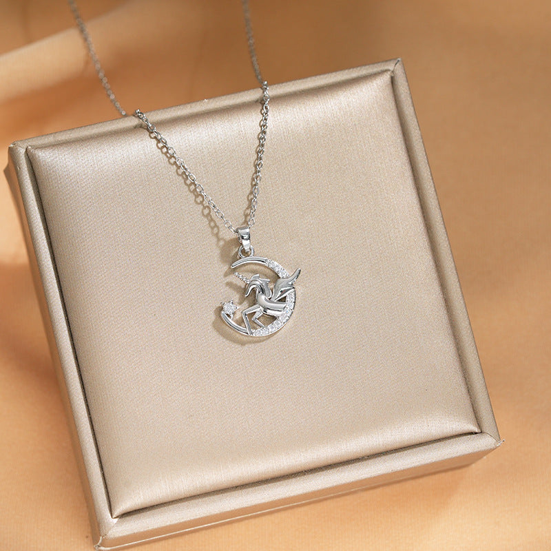 Elegant Inlaid Zircon Exquisite Titanium Steel Necklace for Women Fashionable Versatile Internet Celebrity Collarbone Chain Niche Light Luxury Jewelry