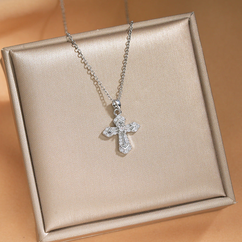 Elegant Inlaid Zircon Exquisite Titanium Steel Necklace for Women Fashionable Versatile Internet Celebrity Collarbone Chain Niche Light Luxury Jewelry
