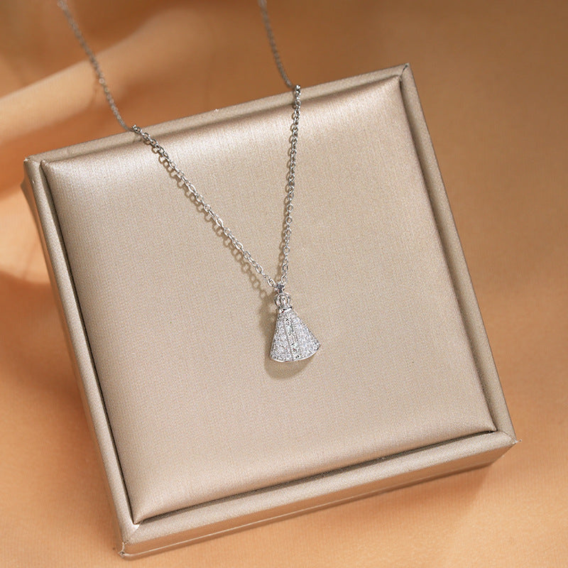 Elegant Inlaid Zircon Exquisite Titanium Steel Necklace for Women Fashionable Versatile Internet Celebrity Collarbone Chain Niche Light Luxury Jewelry