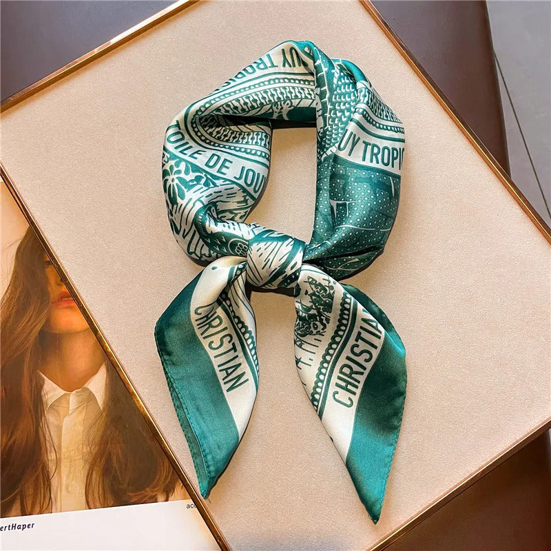 2025 New Women's Soft Satin Hair Scarves Fashion Square Printed Headscarf 70cm Professional Accessories Designer Scarf Headband