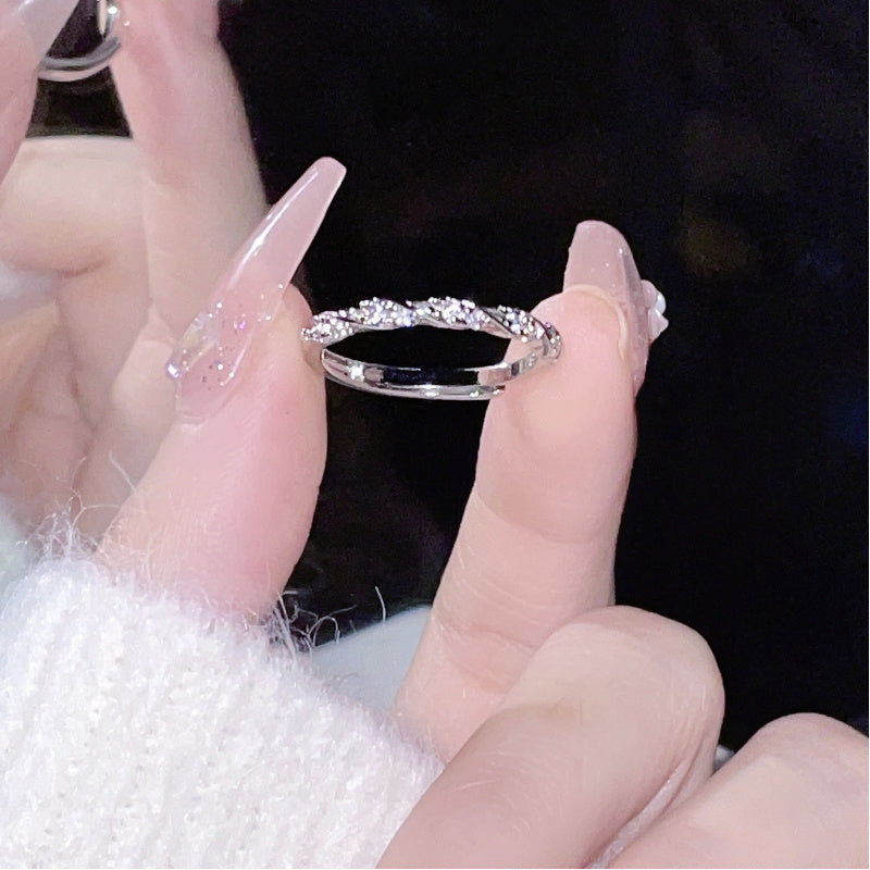 Twisted Love River Fragment Diamond Ring for Women, Niche High-End Light Luxury Ins Style Sparkling Plain Ring, Braided Open Jewelry
