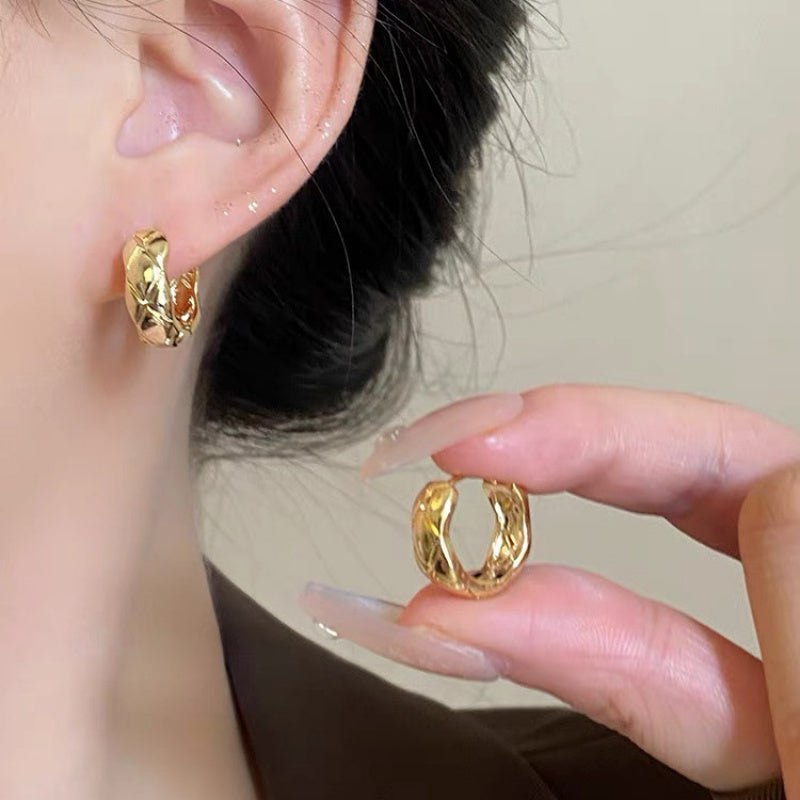 One Cold Style Simple Metal Earrings Retro High Fashion Style Texture Round Earrings