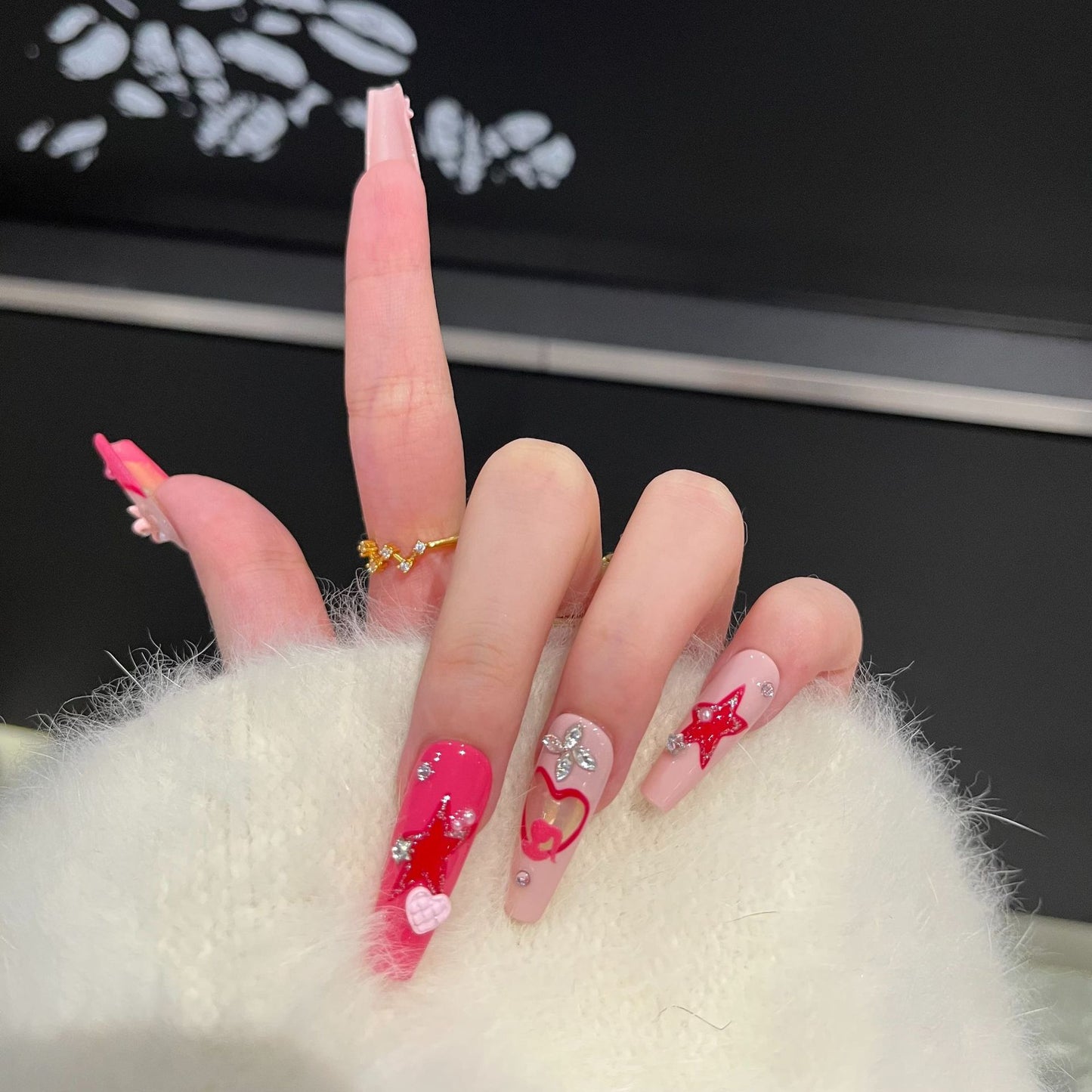 Dairison [Video Game Girl] Handmade Wearable Nails High-Grade Gray Hand-Painted Sweet Cool Heart Nail Tips Bowknot