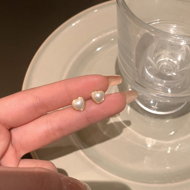 925 Silver Needle Love Butterfly Gravel Fashionable and Versatile Earrings Niche Unique Design Pearl Flower Earrings Earrings