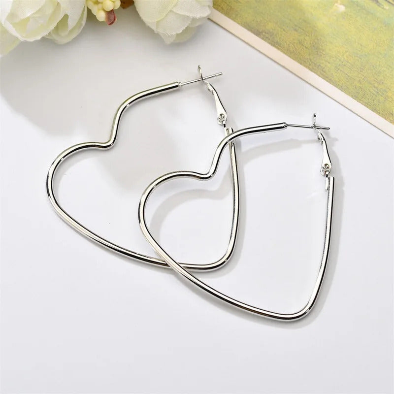 Cute Hollow Big Heart Hoop Earrings For Women Gold Silver Color Simple LOVE Trendy Romantic Jewelry Wholesale Nice Gifts