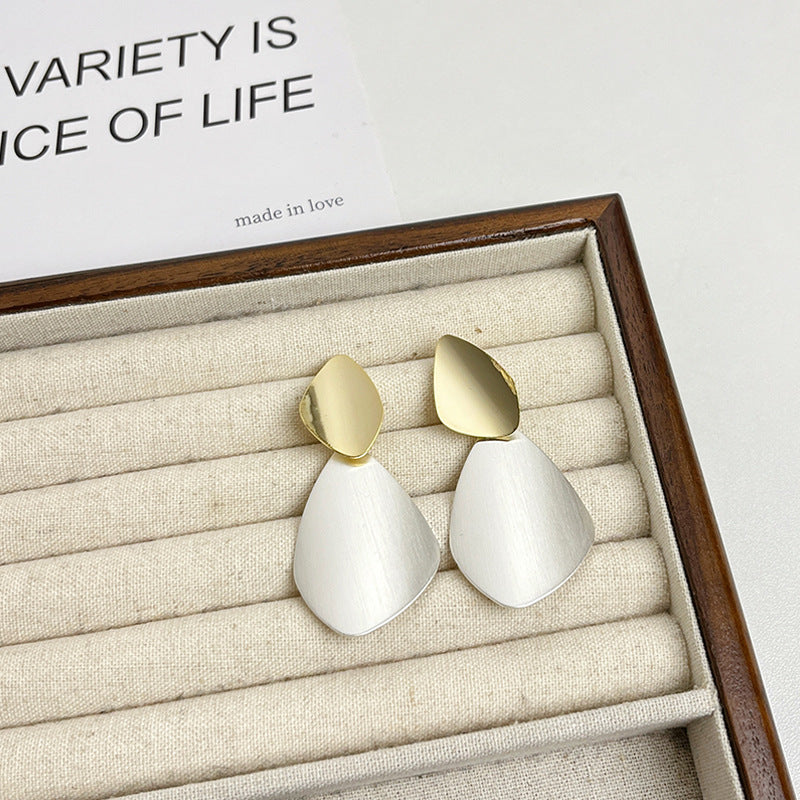 Trendy Color-Block Brushed Silver Rhombus Earrings Personality 925 Silver Needle Women's Stud Earrings 2025 New High-End Fashion