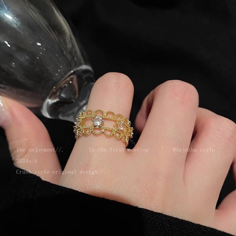 Wide Hollow Lace Open Ring French Retro Exquisite Commuting White Wear Ring