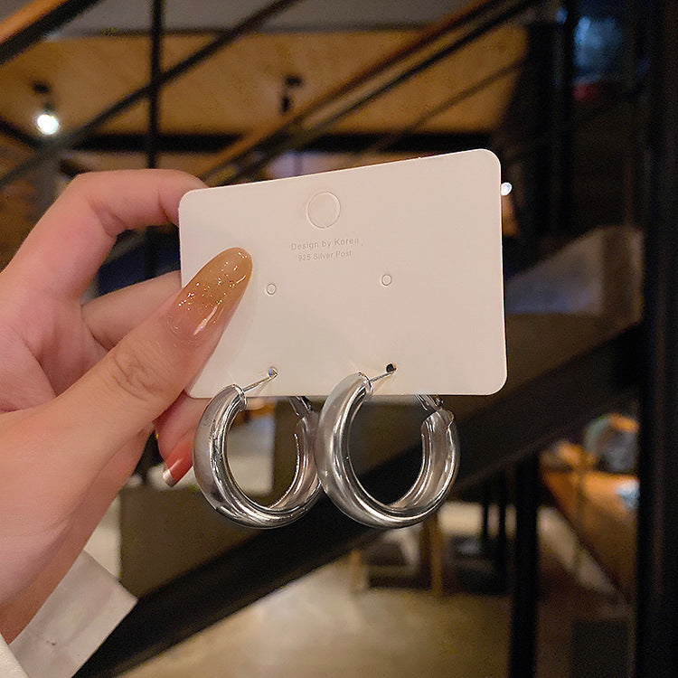 Simple Heart Circle Earrings Fashion Versatile Geometric Ear Clips Ear Studs Light Luxury High-end Feel Earrings for Women
