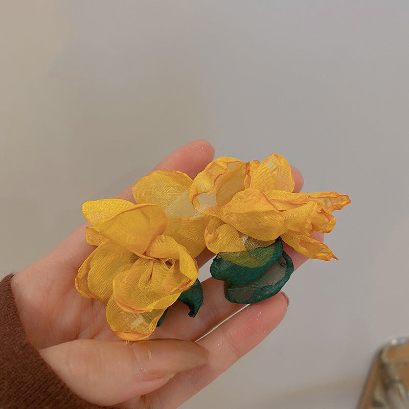 Yellow Series Fresh Fashion Versatile Flower Butterfly Earrings Simple Geometric Hoop Student Temperament Earrings for Women