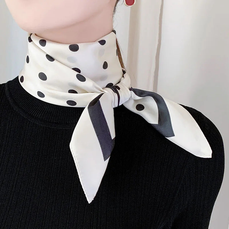 Luxury Popular Stripe Square Silk Scarf Women Headcloth Four Seasons Sunscree Fashion Letter Silk Scarves bandanna foulard