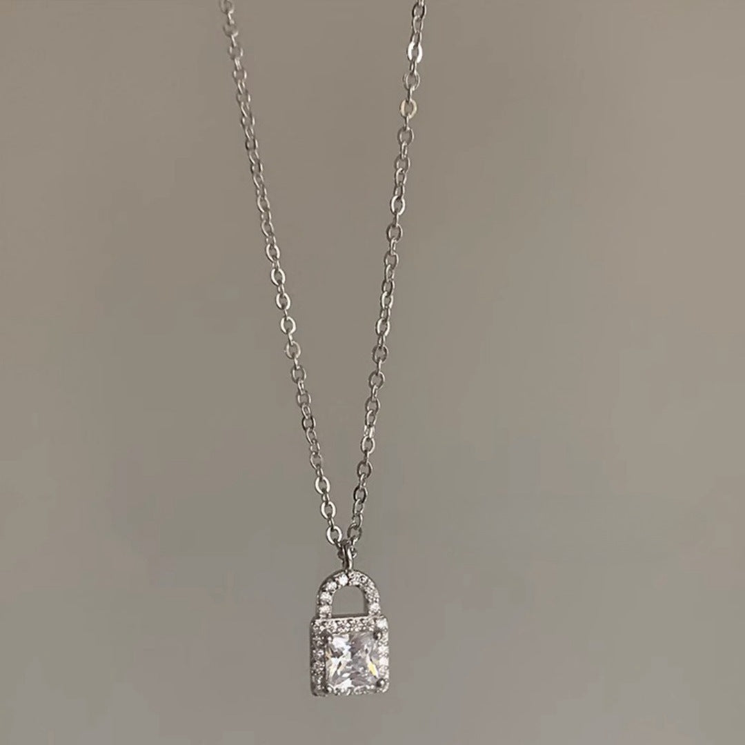 Li Luo New S925Sterling Silver Pearl Necklace Accessory for Women, Non-Fading, High-End Feel, Versatile Spring/Summer Clavicle Chain Wholesale