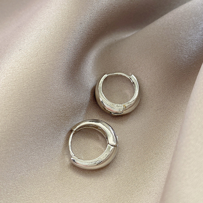 925 Silver Needle Hong Kong Style Retro Metal Earrings Women's High-Grade Geometric Simple Bracelet Ear Clip All-Match Exaggerated Commuter Earrings