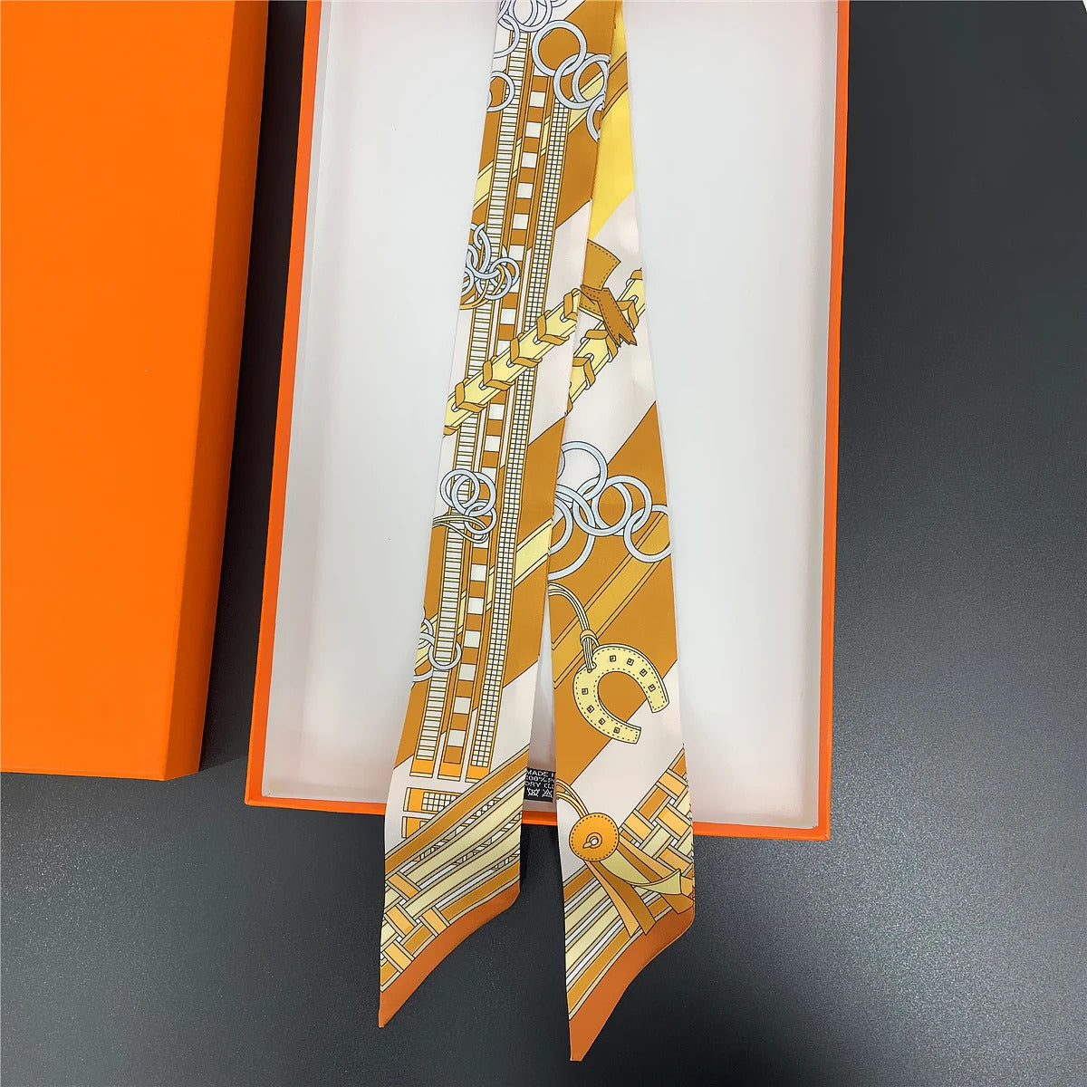 2024 Brand Design Leopard Twill Silk Scarf Luxury Scarf Women Foulard Skinny Bag Scarves Neckerchief Fashion Hair Headband