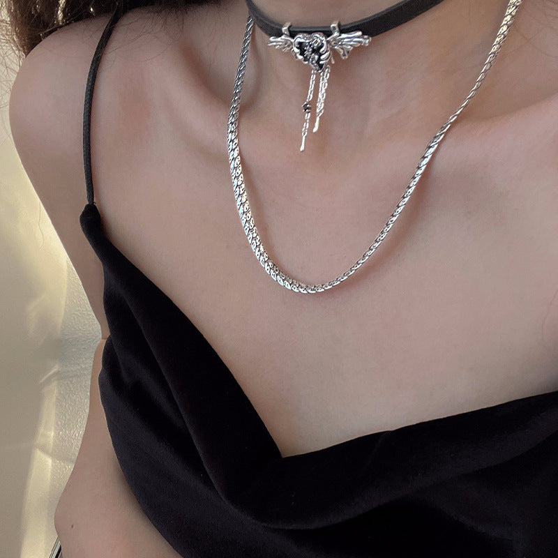 S925 Sterling Silver Dark Angel Black Zircon Wing Texture Tassel Necklace for Women High-end Design Sense Minimalist Style Collarbone Chain