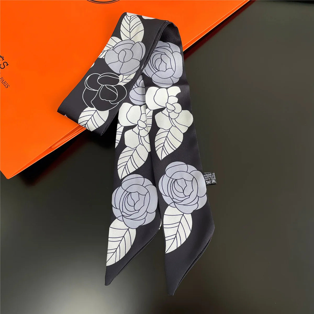 Fashion Women Hair Scarf 2024 New Brand Design Luxury Silk Scarf Fashion Print Headband Skinny Bag Scarves Neckerchief