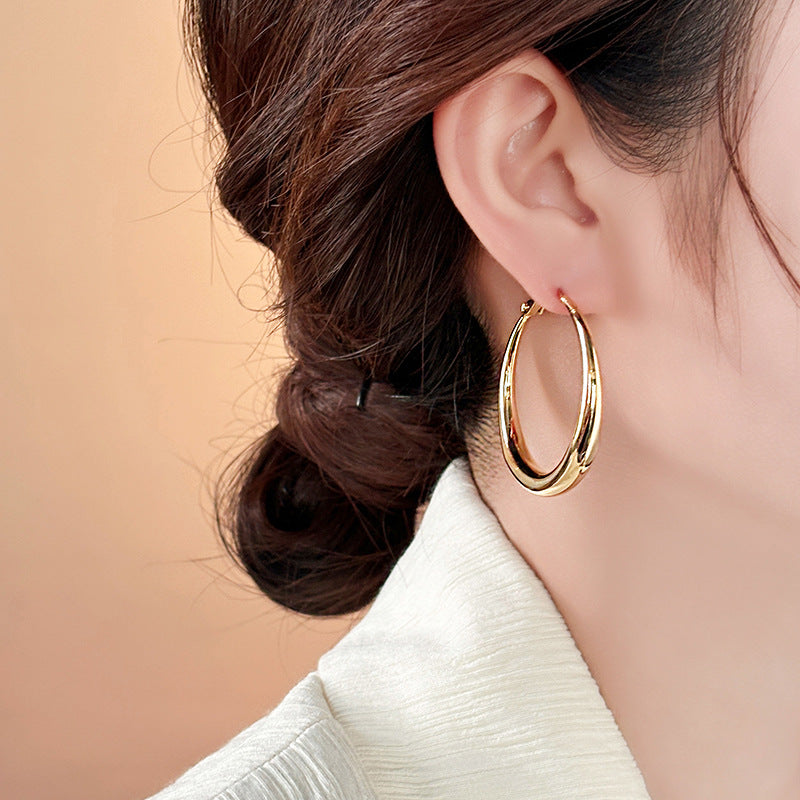 Simple Heart Circle Earrings Fashion Versatile Geometric Ear Clips Ear Studs Light Luxury High-end Feel Earrings for Women