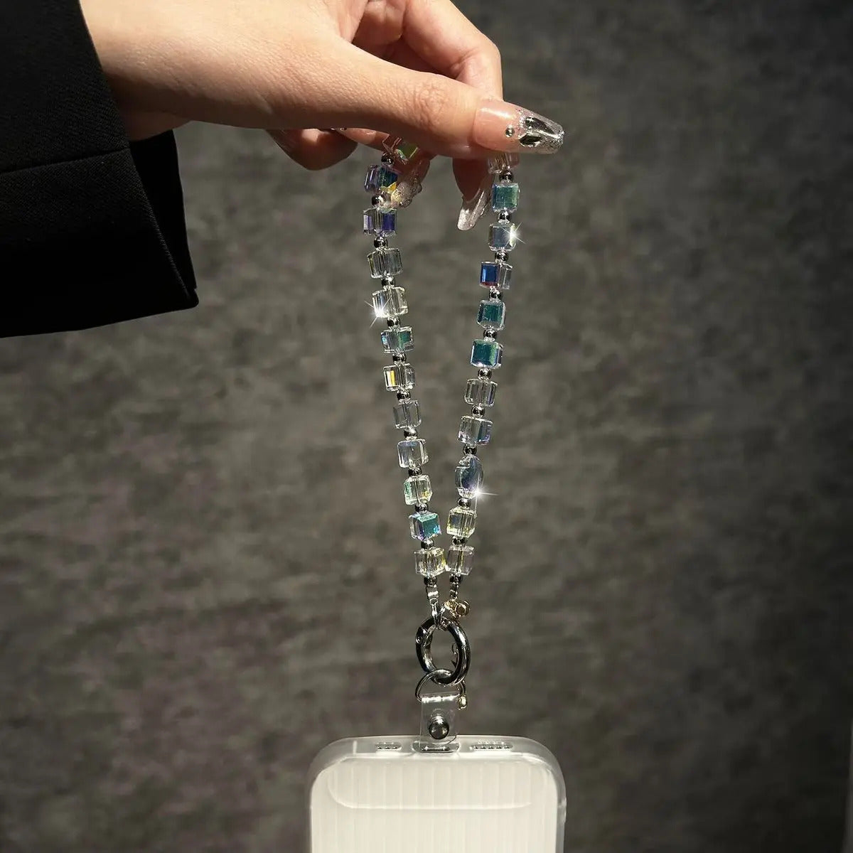 Glitter Diamond Short Mobile Phone Lanyard Sugar Crystal Beaded Mobile Phone Chain Phone Charm Cool Lanyard
